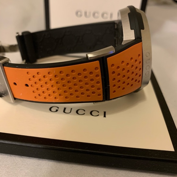 It's an Authentic & an Original
I-Gucci Sport XXL 
Swiss quartz movement - Picture 3 of 5